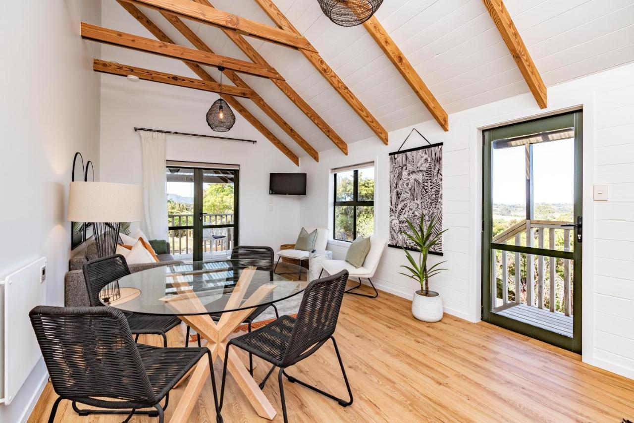 Tui & Nikau Cabins Mangawhai Esterno foto