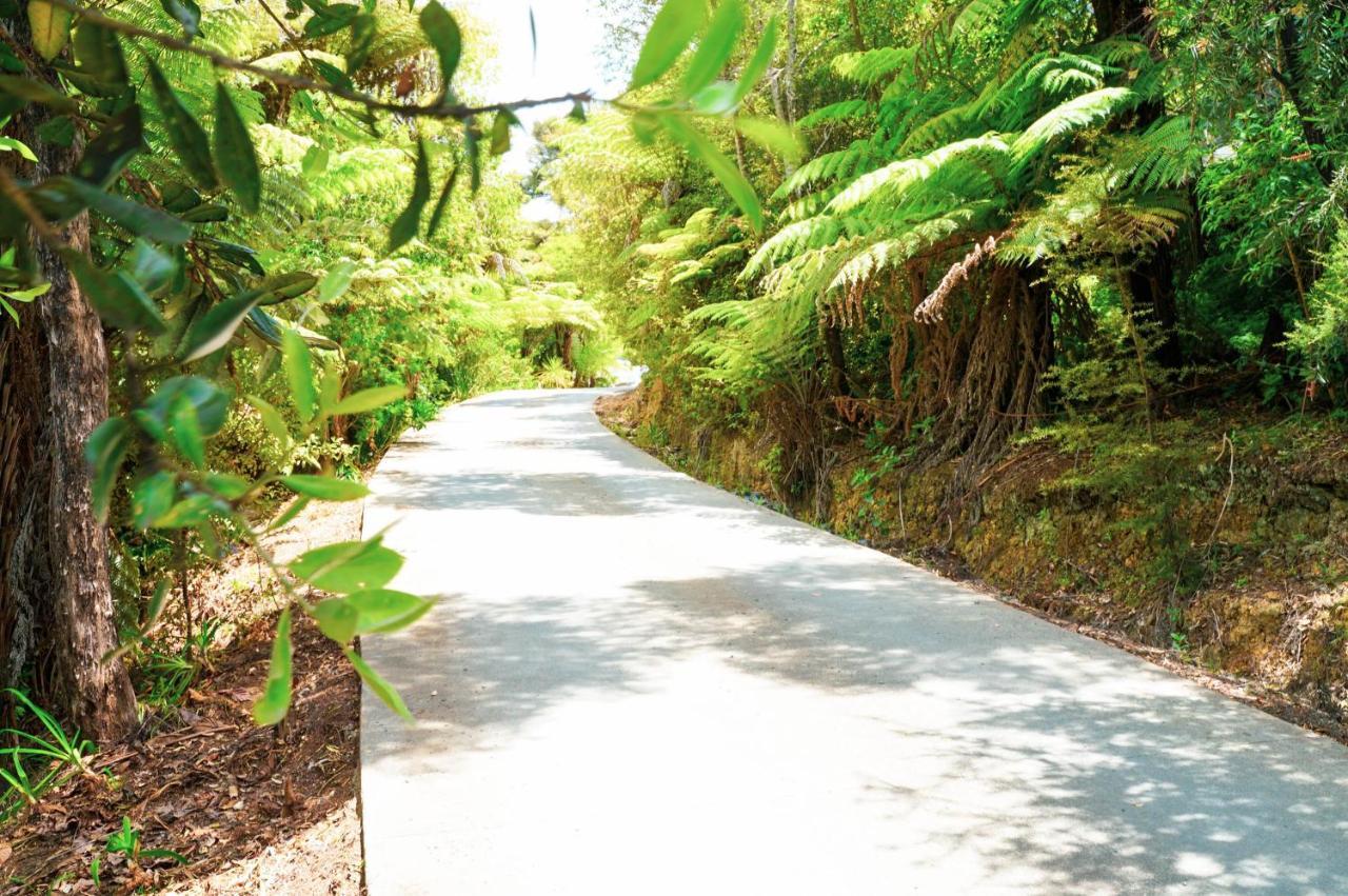 Tui & Nikau Cabins Mangawhai Esterno foto